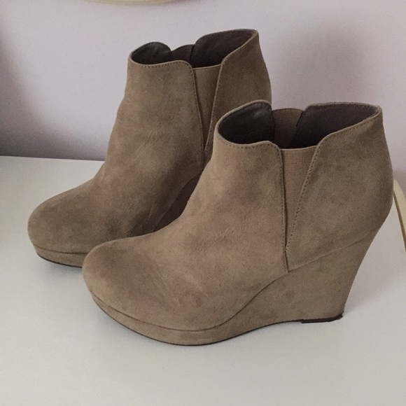 xappeal wedge booties